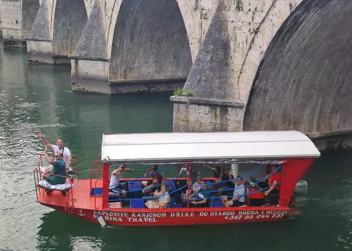 Voznje Brodicima Botel *